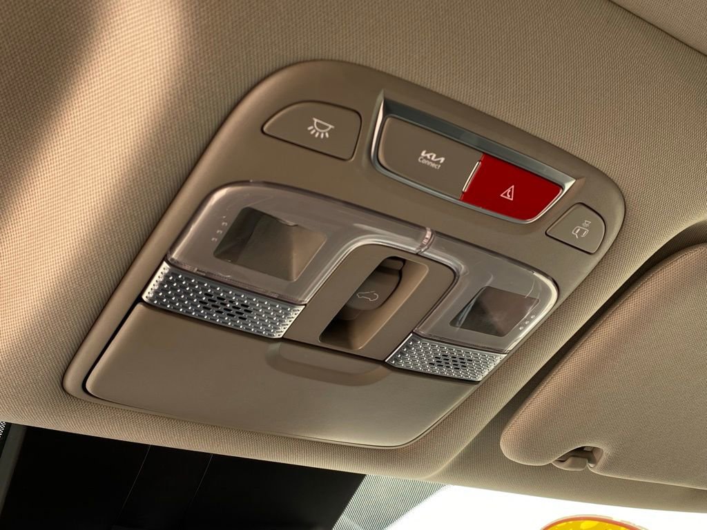 Used 2025 Kia Telluride S image 20