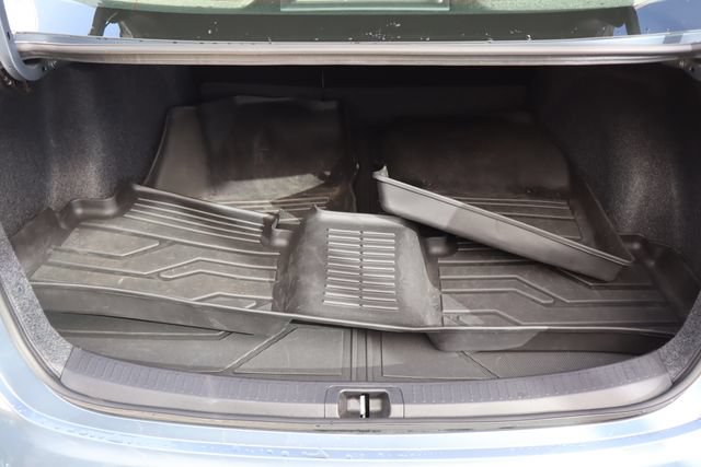Used 2025 Toyota Corolla LE FWD image 21