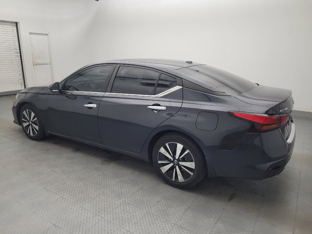 Used 2022 Nissan Altima 2.5 SV w/ SV Premium Package FWD image 10