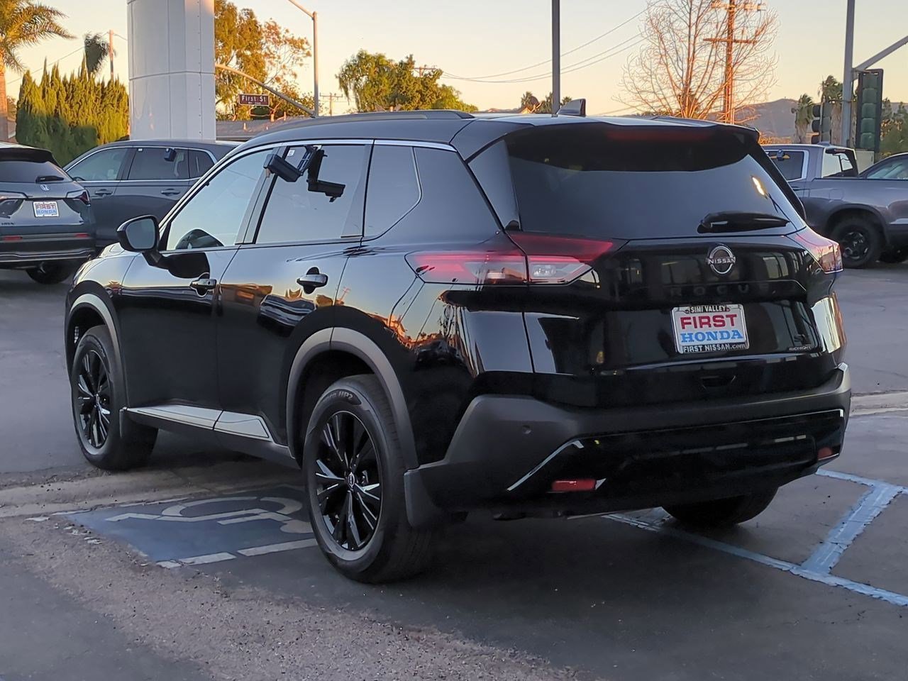 Certified 2023 Nissan Rogue SV w/ SV Premium B Package image 8