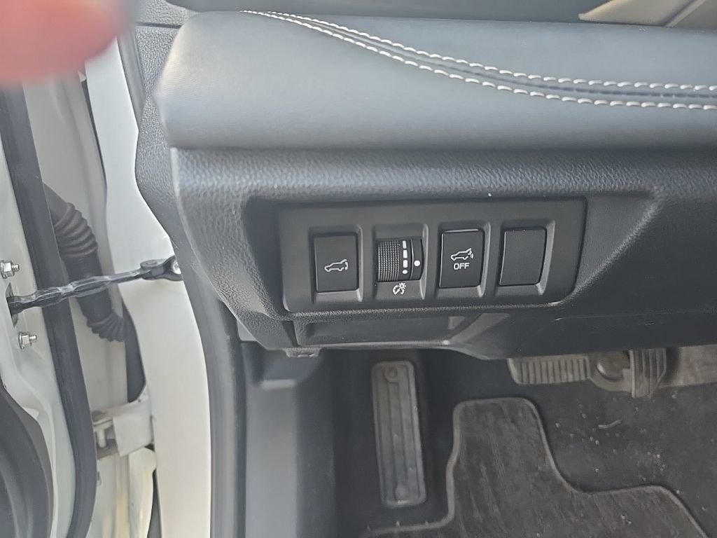 Used 2020 Subaru Outback Limited XT image 11