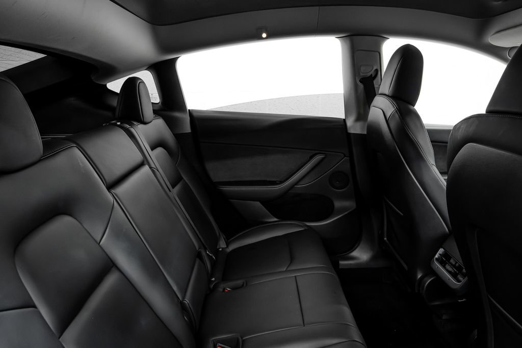 Used 2023 Tesla Model Y Long Range image 33