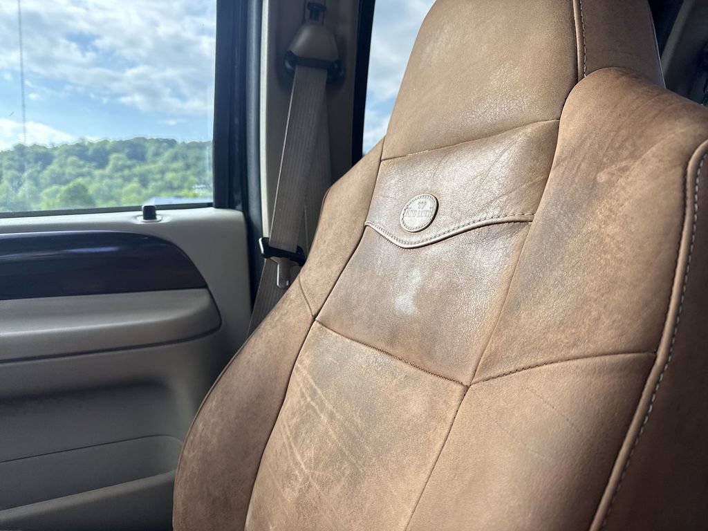 Used 2006 Ford F350 King Ranch AWD/4WD image 31