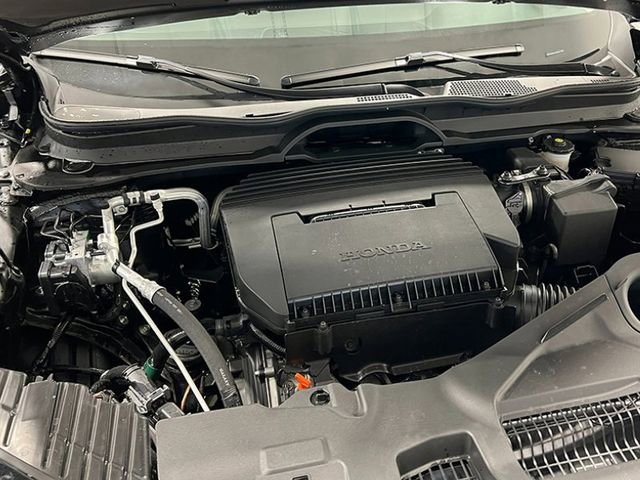New 2025 Honda Pilot Touring image 14