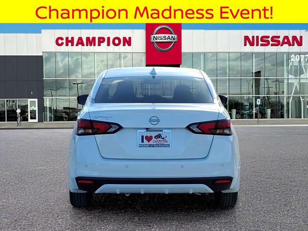 New 2025 Nissan Versa SV w/ Trunk Package image 6