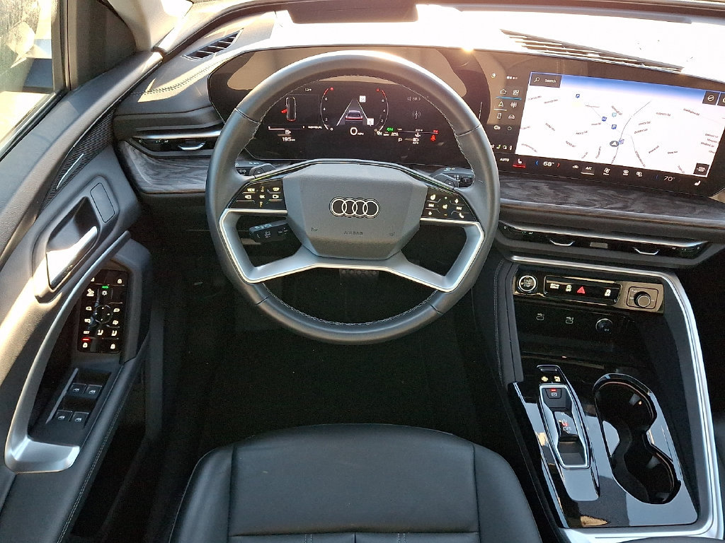 Certified 2025 Audi Q5 Premium Plus w/ Premium Plus AWD/4WD image 12