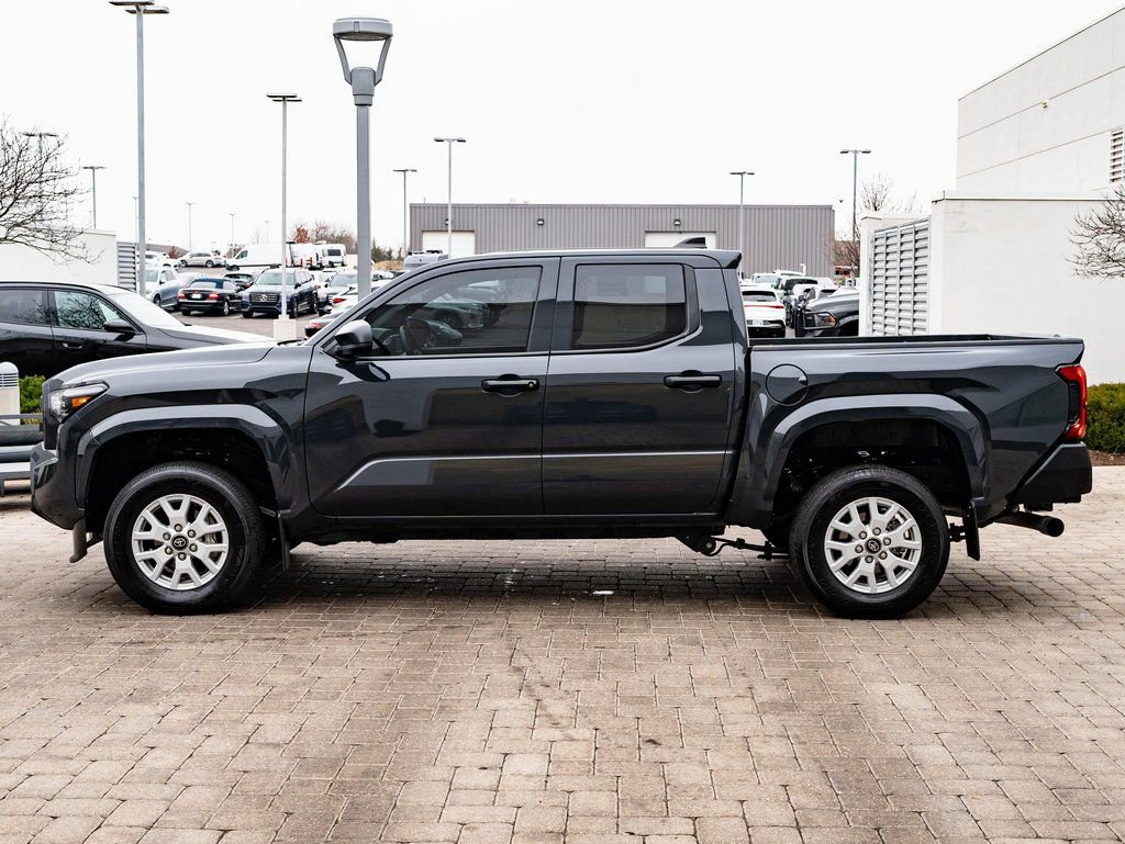 Used 2025 Toyota Tacoma SR RWD image 5