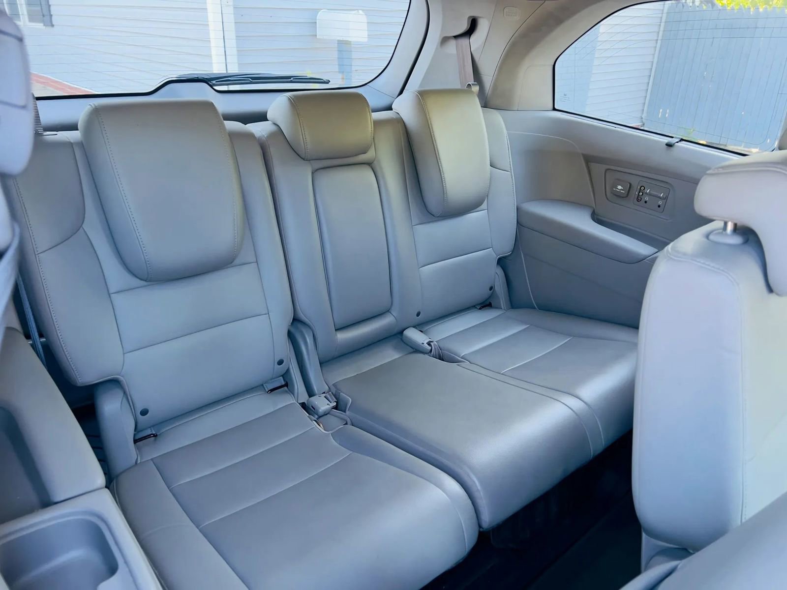 Used 2012 Honda Odyssey Touring image 17