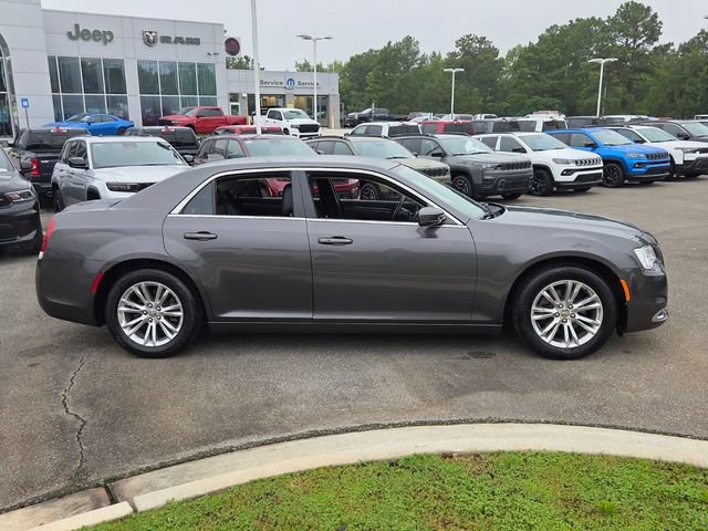 Used 2019 Chrysler 300 Touring L w/ Quick Order Package 22F RWD image 14