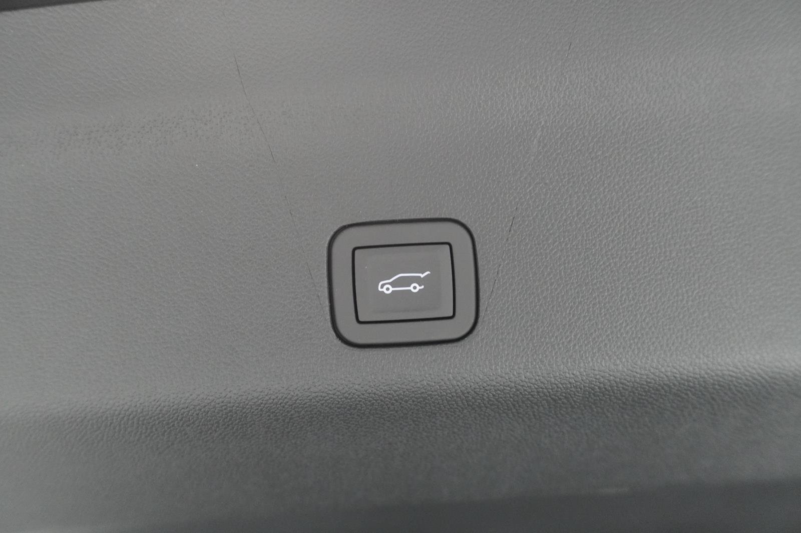 New 2026 Chevrolet Tahoe Premier RWD image 8