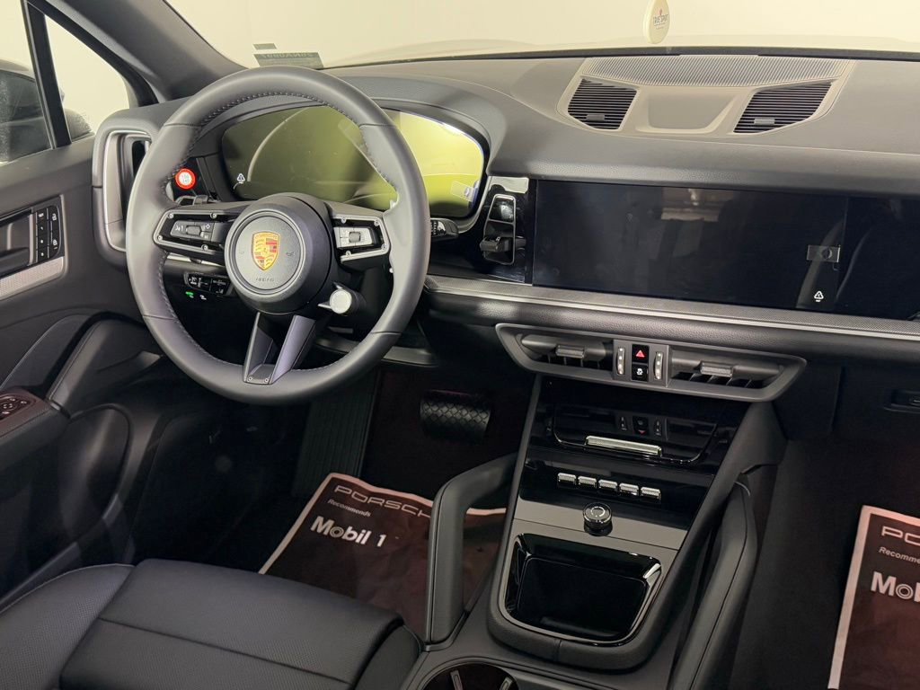 New 2026 Porsche Cayenne image 21