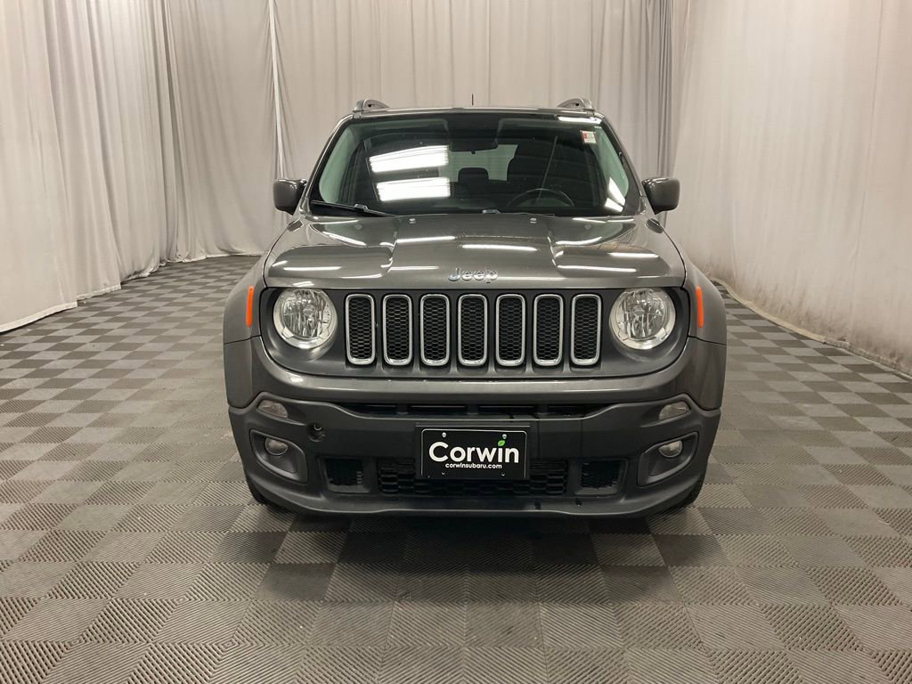 Used 2017 Jeep Renegade Latitude AWD/4WD video 3