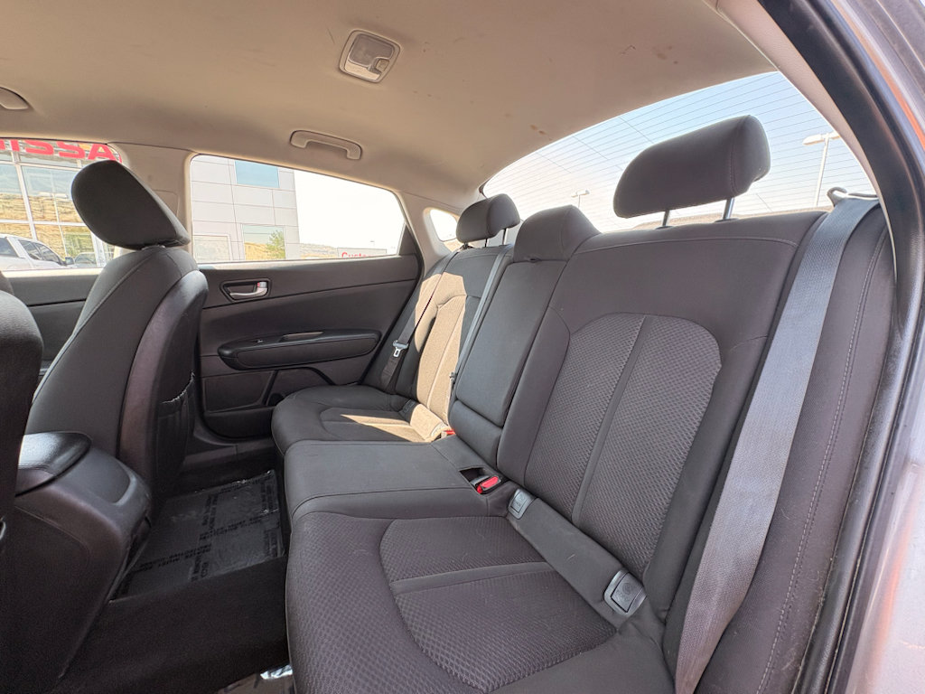 Used 2016 Kia Optima LX w/ Option Group 014 FWD image 12
