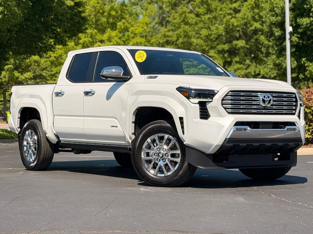 Used 2025 Toyota Tacoma Limited AWD/4WD image 2