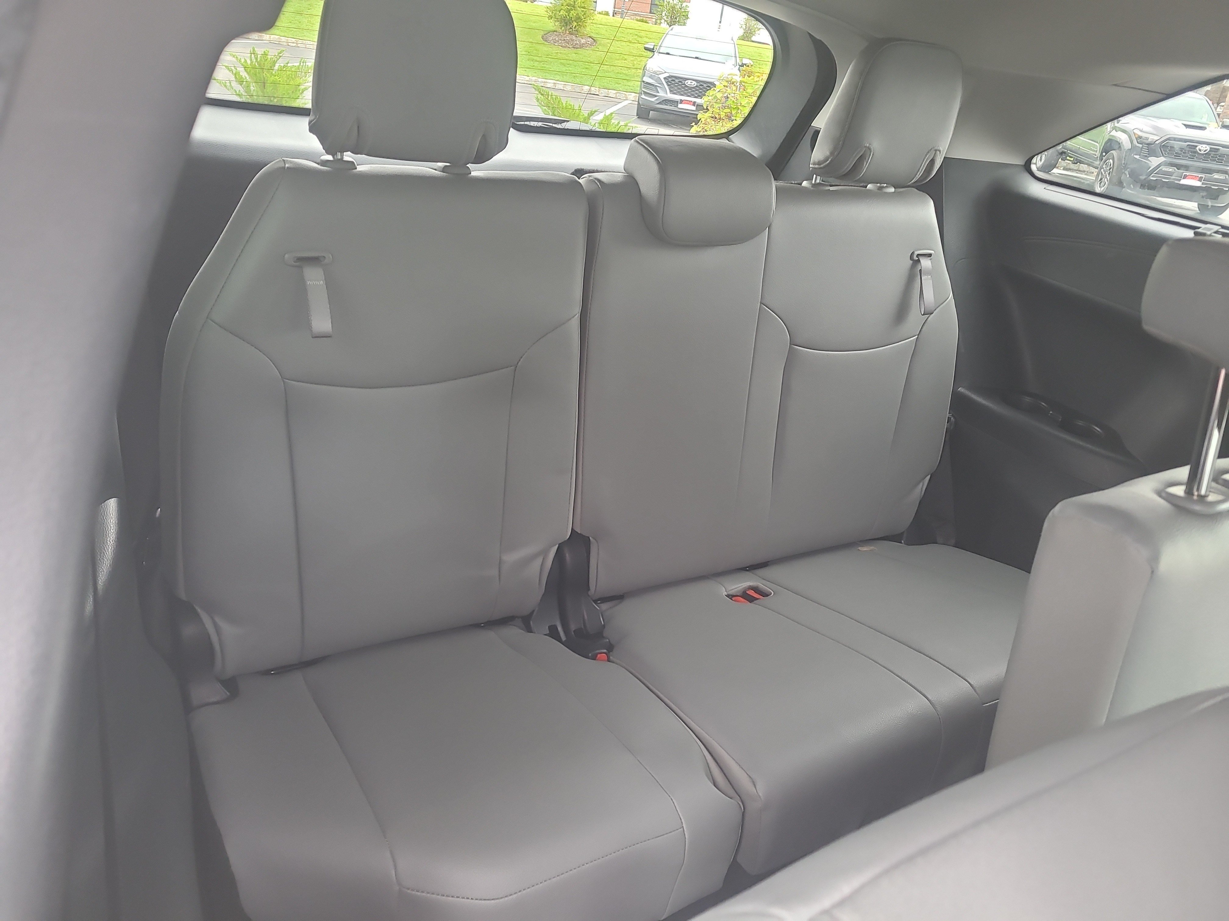 Certified 2026 Toyota Sienna XLE FWD image 29