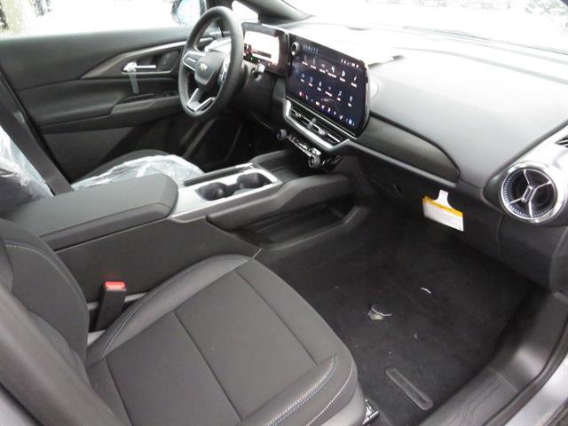 New 2026 Chevrolet Equinox EV LT image 13