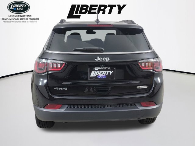 Used 2023 Jeep Compass Latitude w/ Convenience Group AWD/4WD image 4