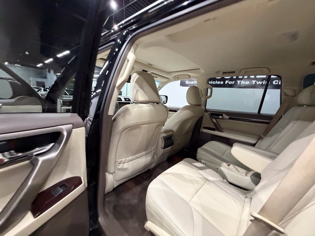 Used 2017 Lexus GX 460 Premium AWD/4WD image 22