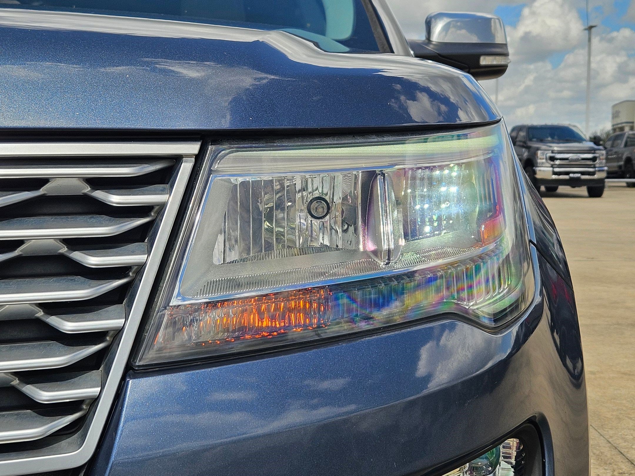 Used 2019 Ford Explorer Platinum image 10