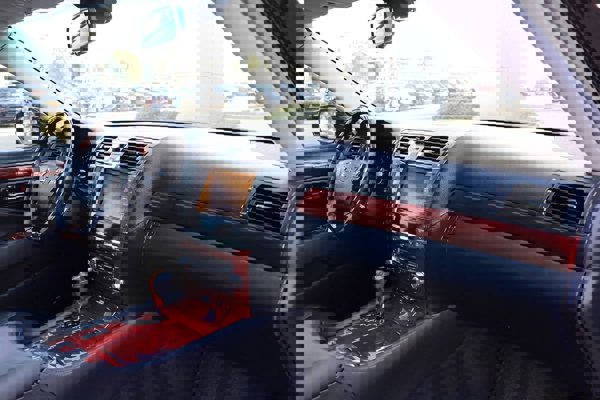 Used 2010 Lexus LS 460 image 13