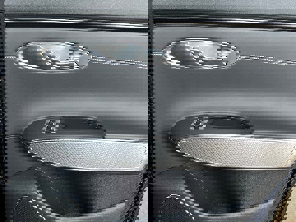 Used 2024 Genesis GV70 3.5T Sport image 26