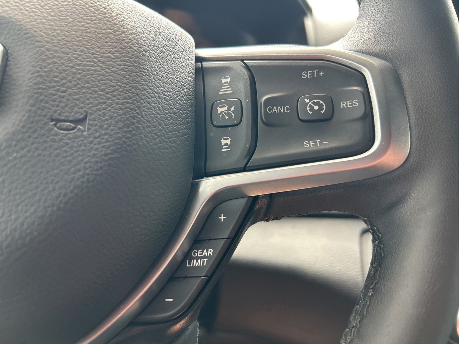 Certified 2025 RAM 1500 Big Horn AWD/4WD image 24