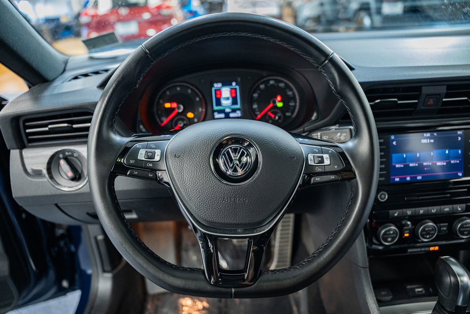 Used 2021 Volkswagen Passat 2.0T R-Line image 31