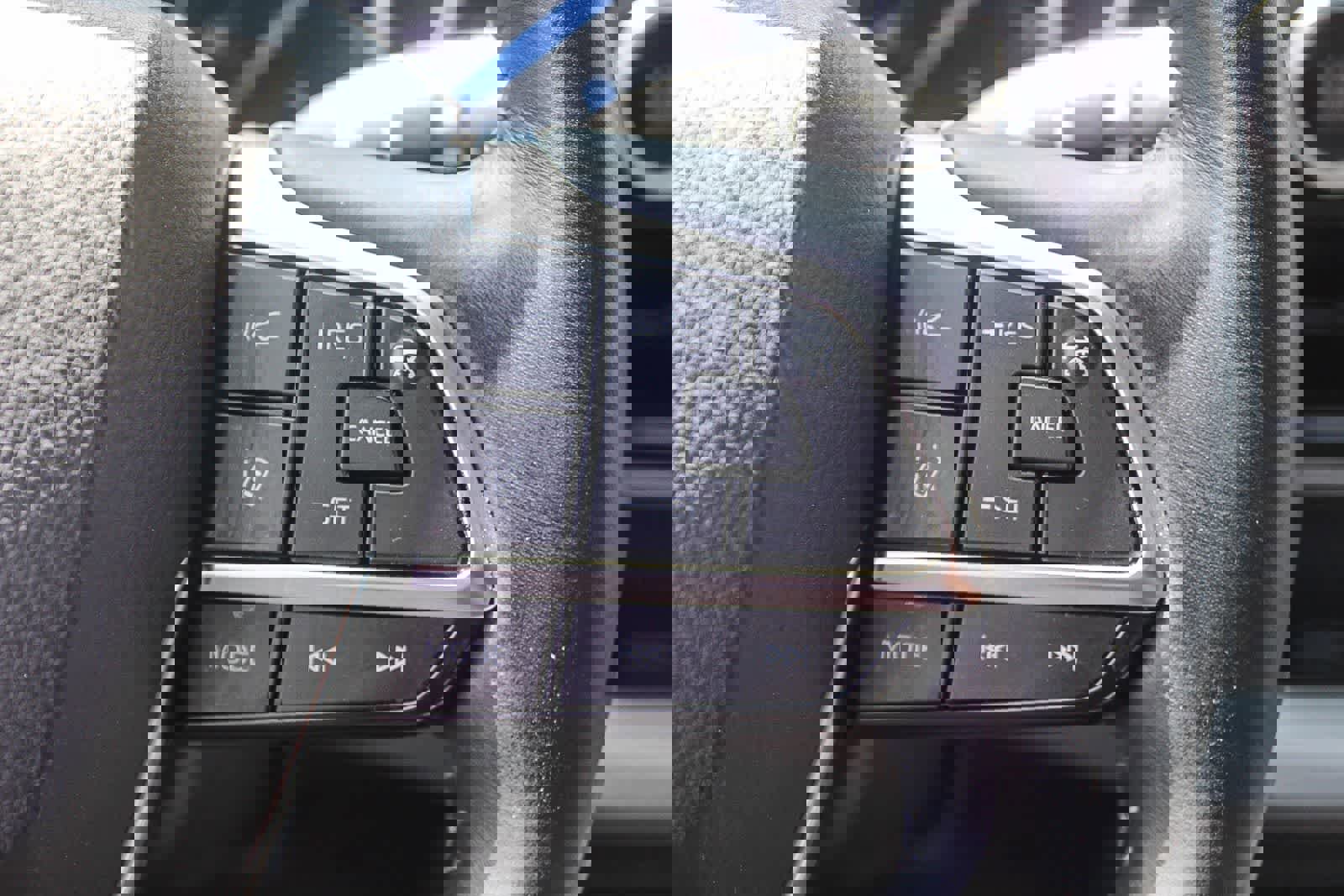 Used 2021 Toyota Highlander XLE image 34