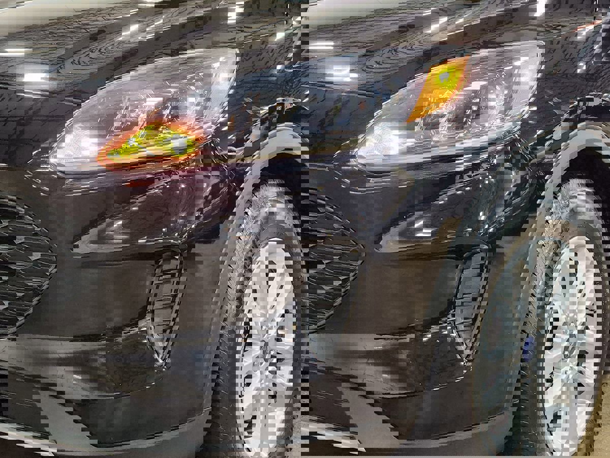 Used 2022 Ford Escape S image 14