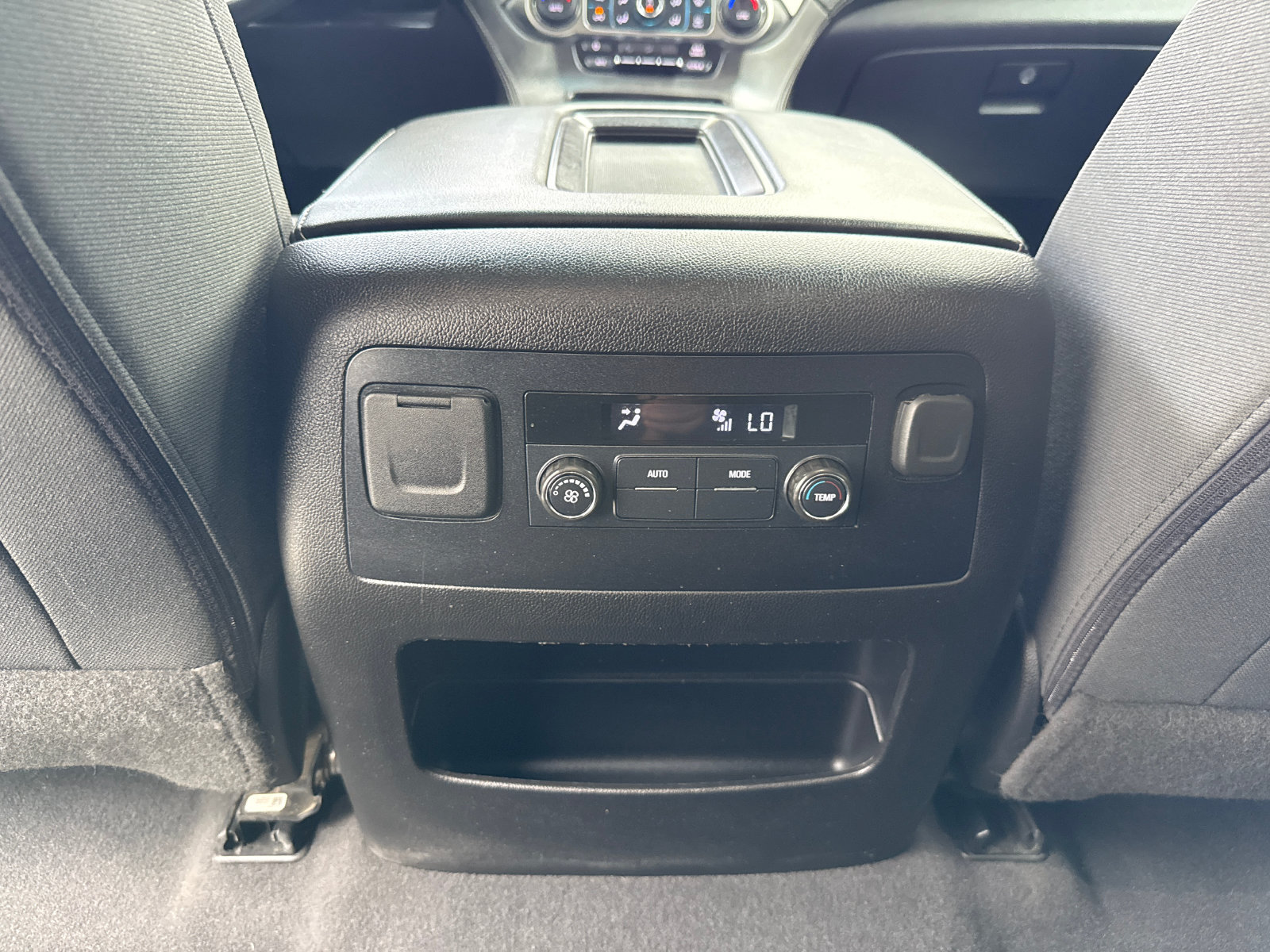 Used 2020 Chevrolet Tahoe LS w/ Skid Plate Package AWD/4WD image 38