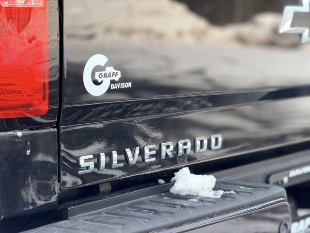 Used 2017 Chevrolet Silverado 1500 LT w/ All Star Edition image 27