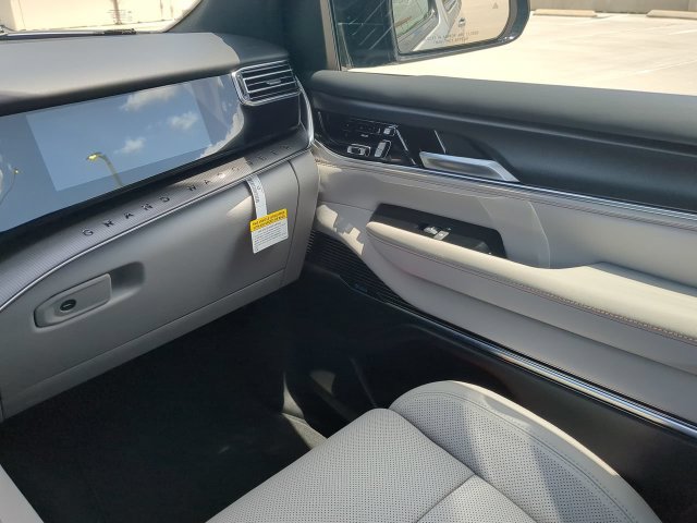 New 2026 Jeep Grand Wagoneer Summit w/ Rear Seat Video Group I AWD/4WD image 21