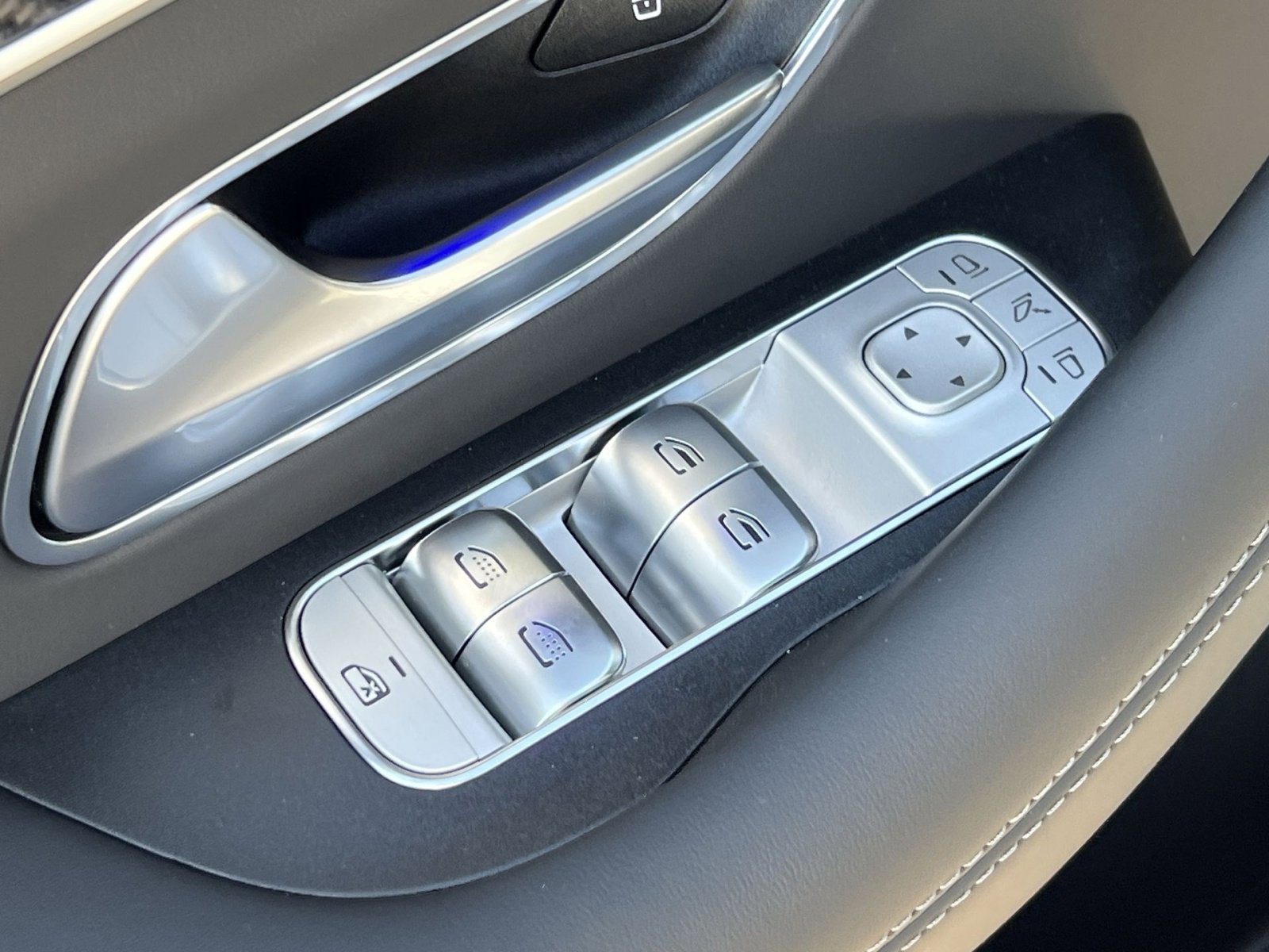 New 2026 Mercedes-Benz GLE 63 AMG S image 13