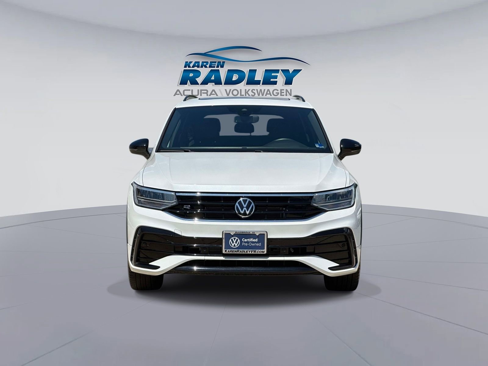 Certified 2024 Volkswagen Tiguan SE R-Line AWD/4WD image 6