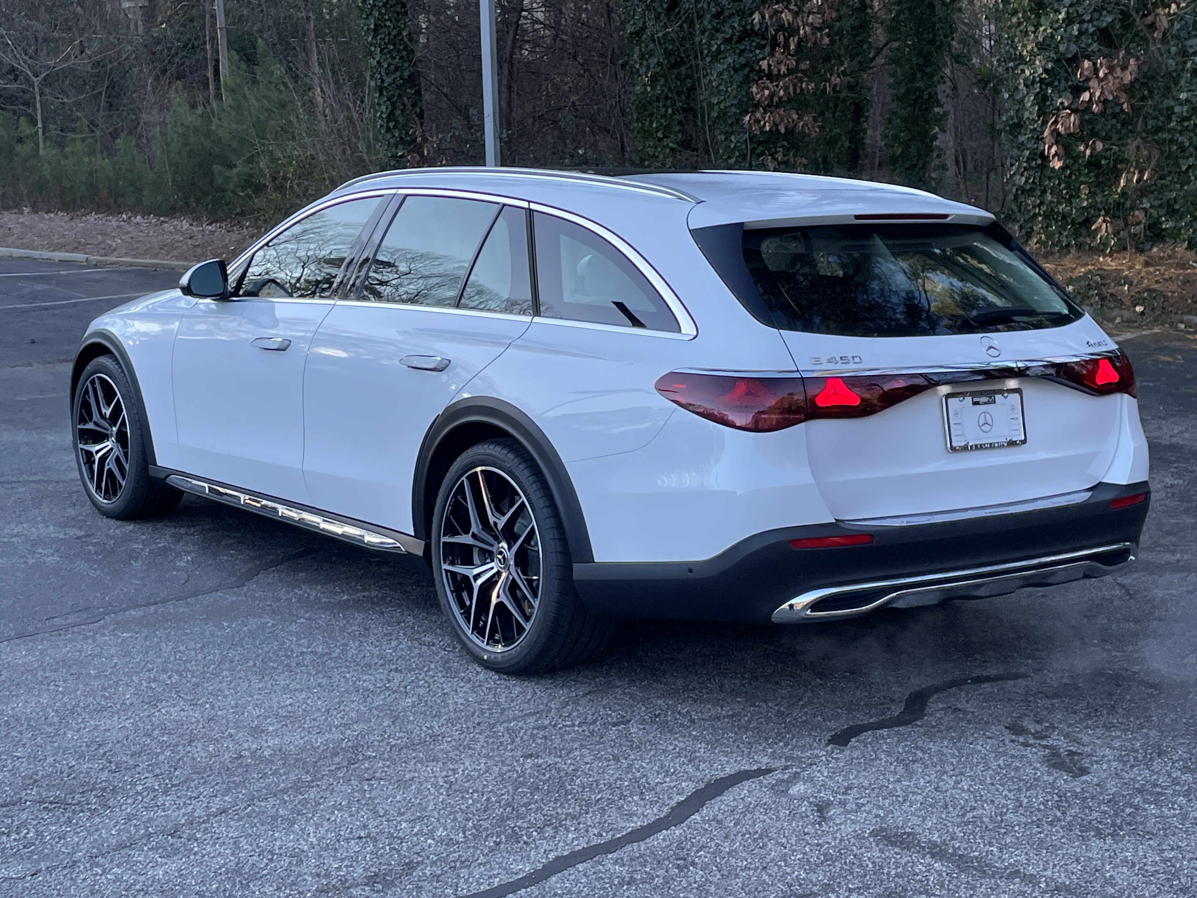 New 2026 Mercedes-Benz E 450 4MATIC All-Terrain Wagon image 13