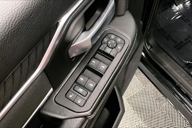 Used 2025 RAM 3500 Big Horn AWD/4WD image 31
