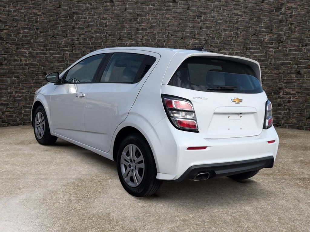 Used 2018 Chevrolet Sonic LT FWD image 5
