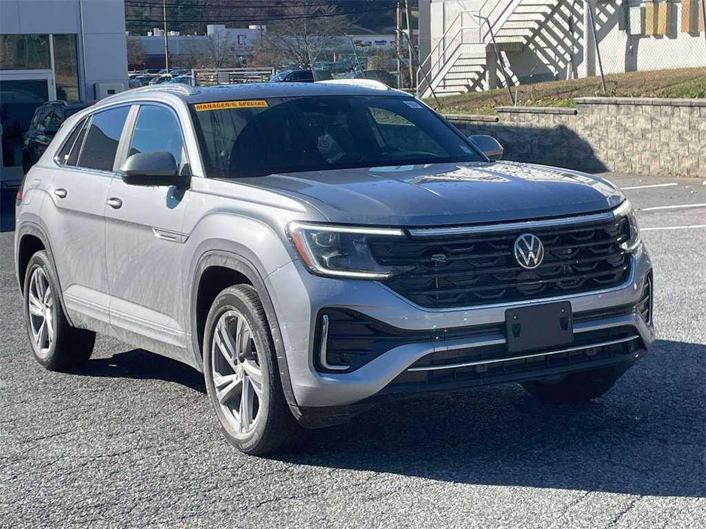 New 2024 Volkswagen Atlas Cross Sport SEL R-Line video 1