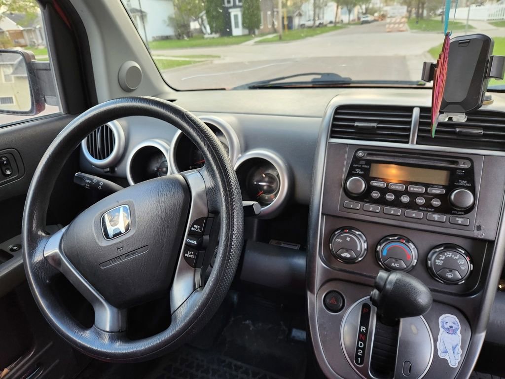 Used 2005 Honda Element EX image 25
