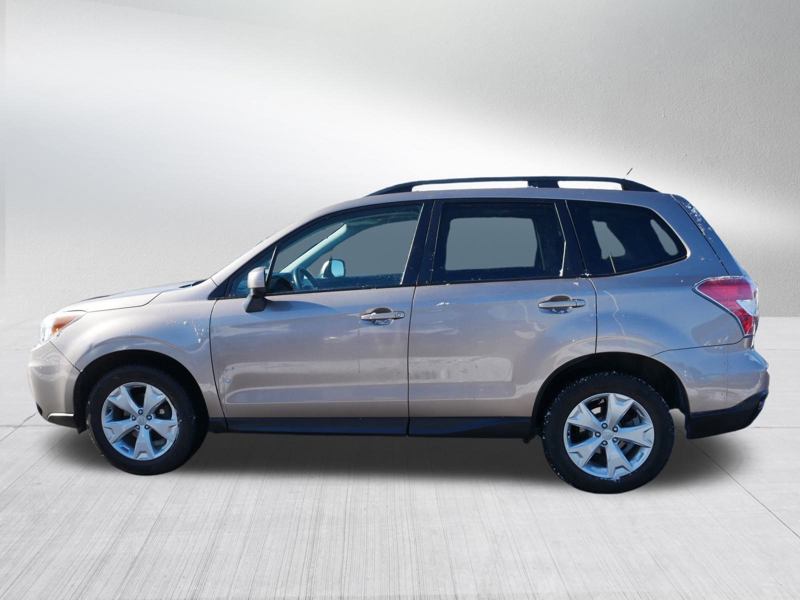 Used 2015 Subaru Forester 2.5i Premium w/ All-Weather Package image 4