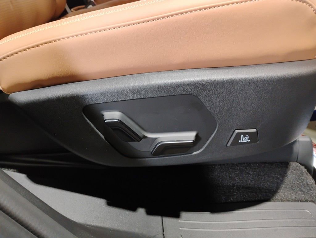 New 2026 Hyundai Santa Fe Calligraphy image 22