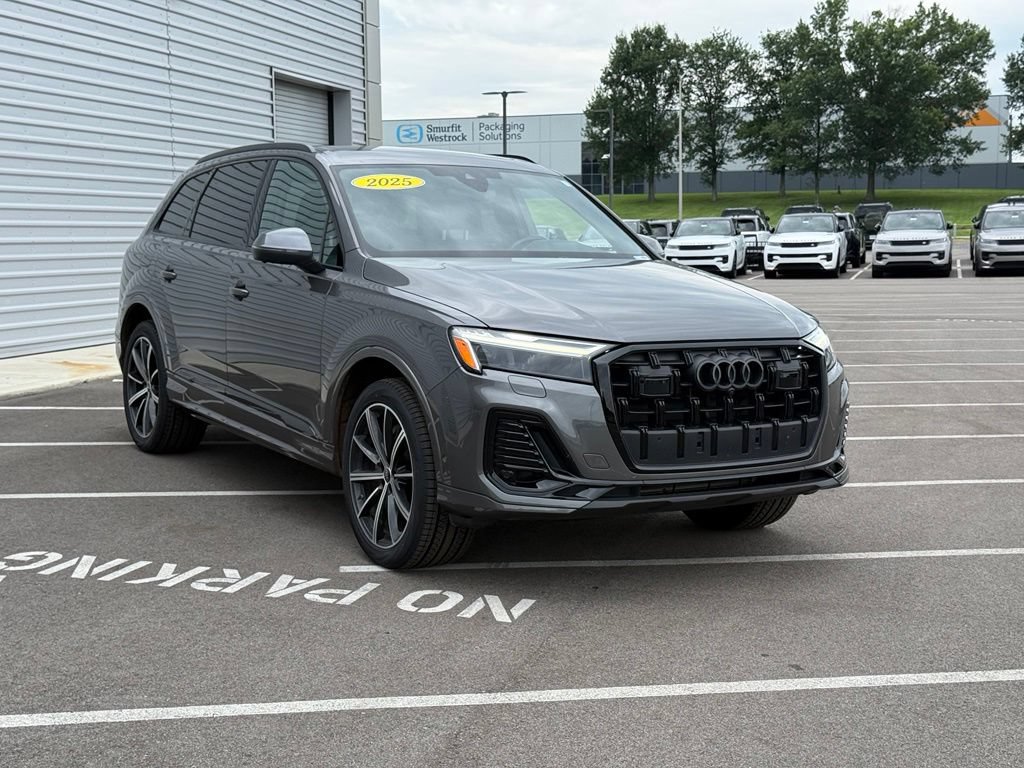 Used 2025 Audi Q7 2.0T Premium Plus w/ Premium Plus Package AWD/4WD image 6