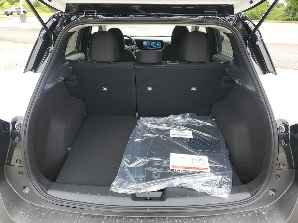 New 2026 Nissan Kicks SV w/ Cold Weather Package FWD image 7