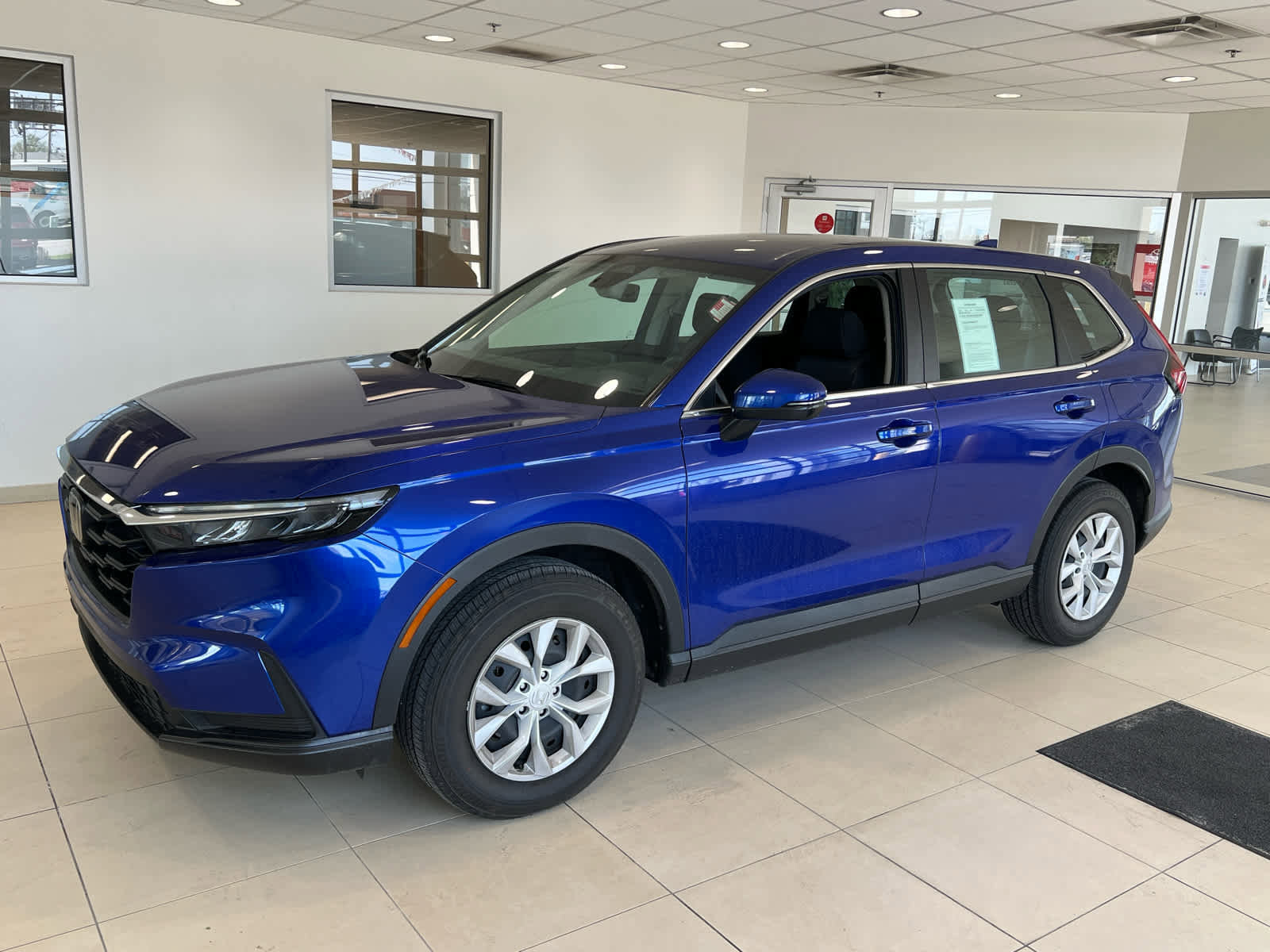 Used 2024 Honda CR-V LX image 3