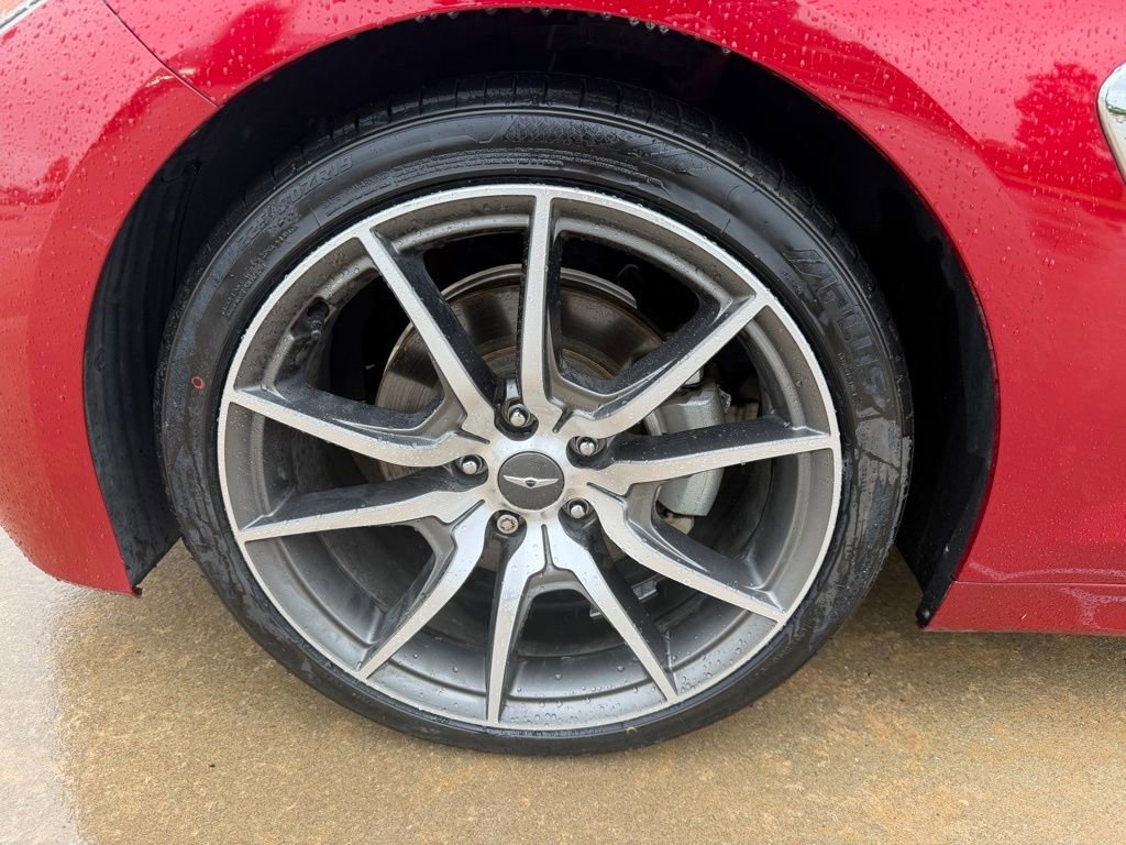 Used 2019 Genesis G70 2.0T Advanced w/ Dynamic Package RWD image 9