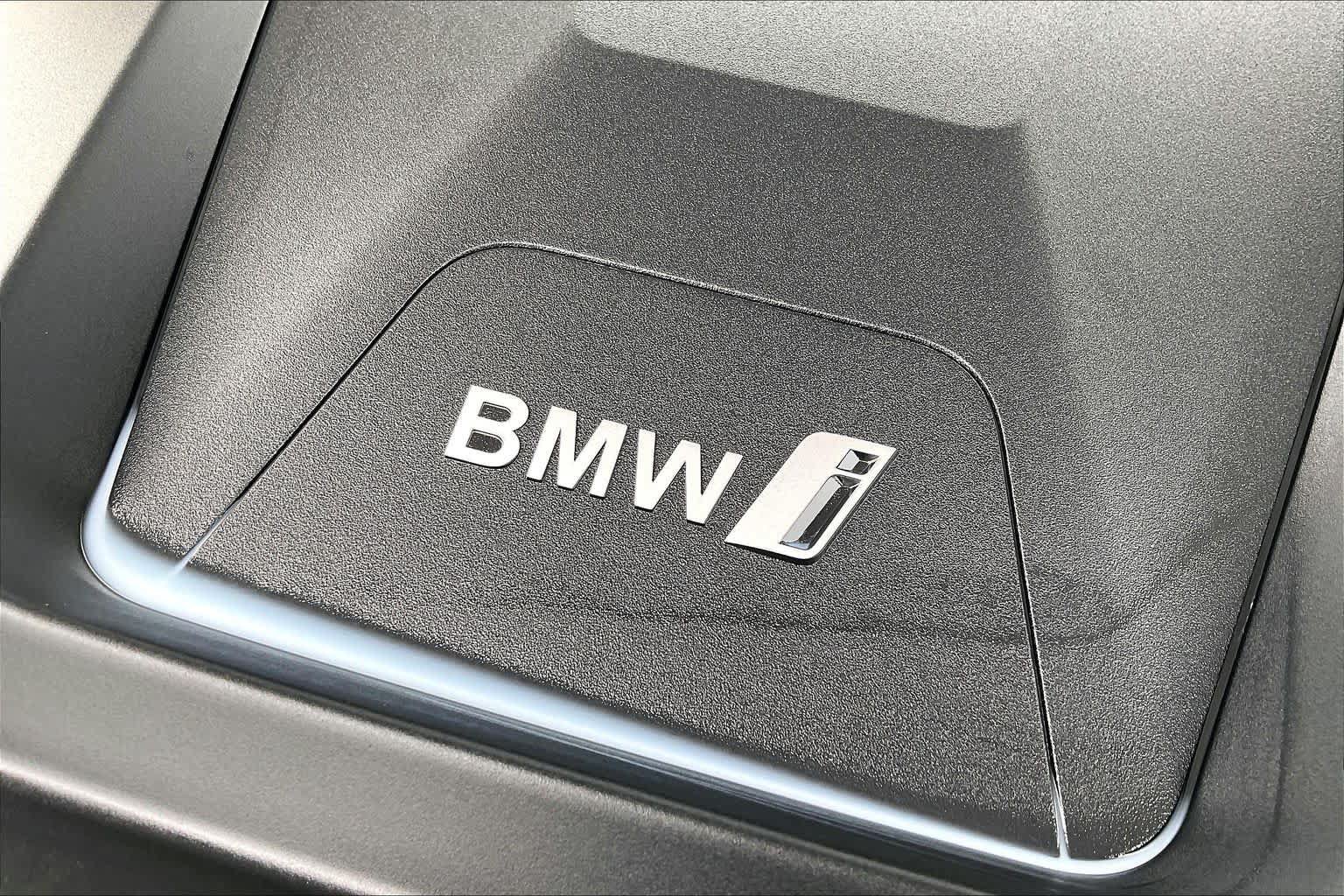 Used 2023 BMW i4 eDrive40 w/ Premium Package RWD image 34