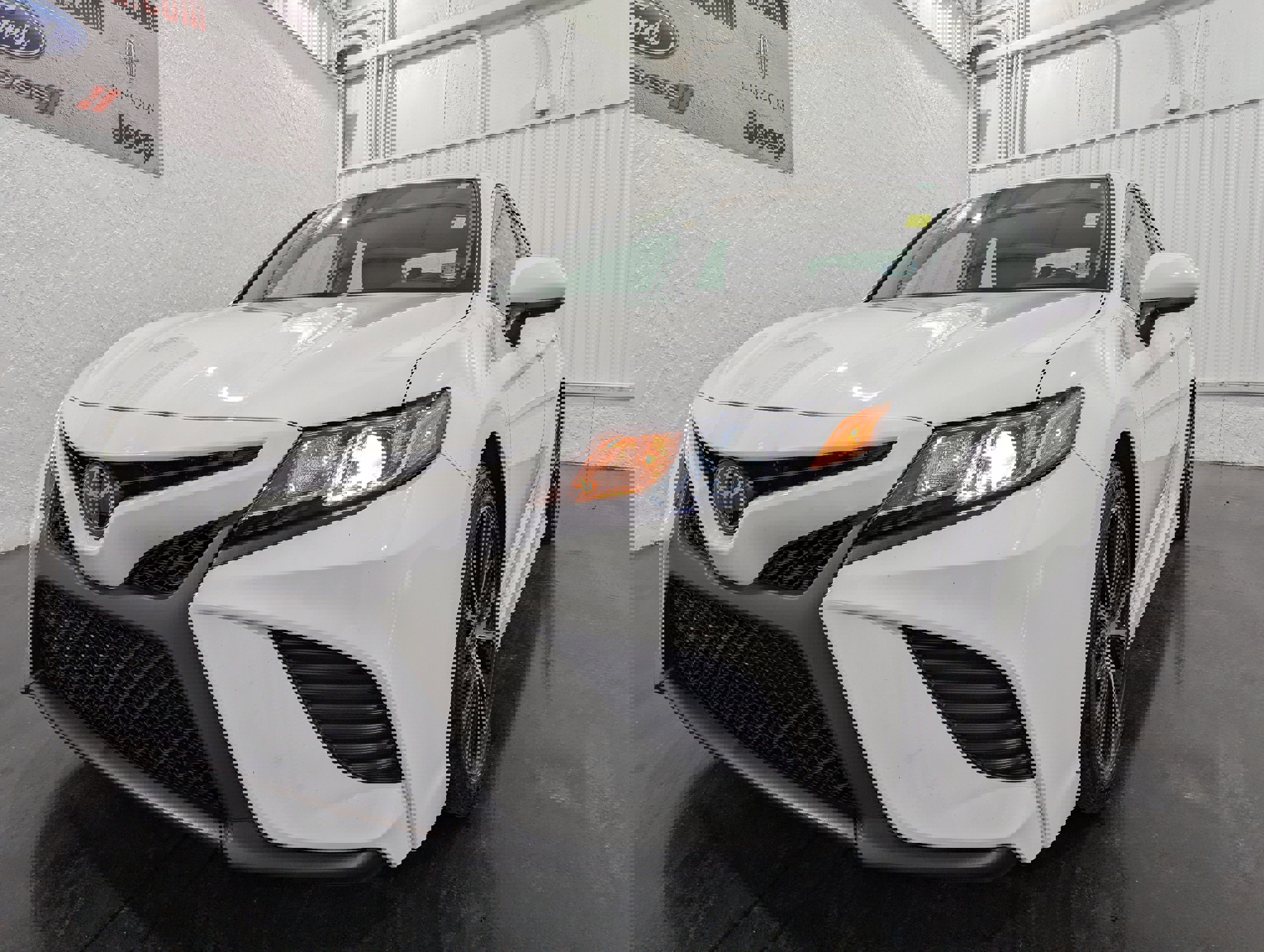 Used 2020 Toyota Camry SE image 3