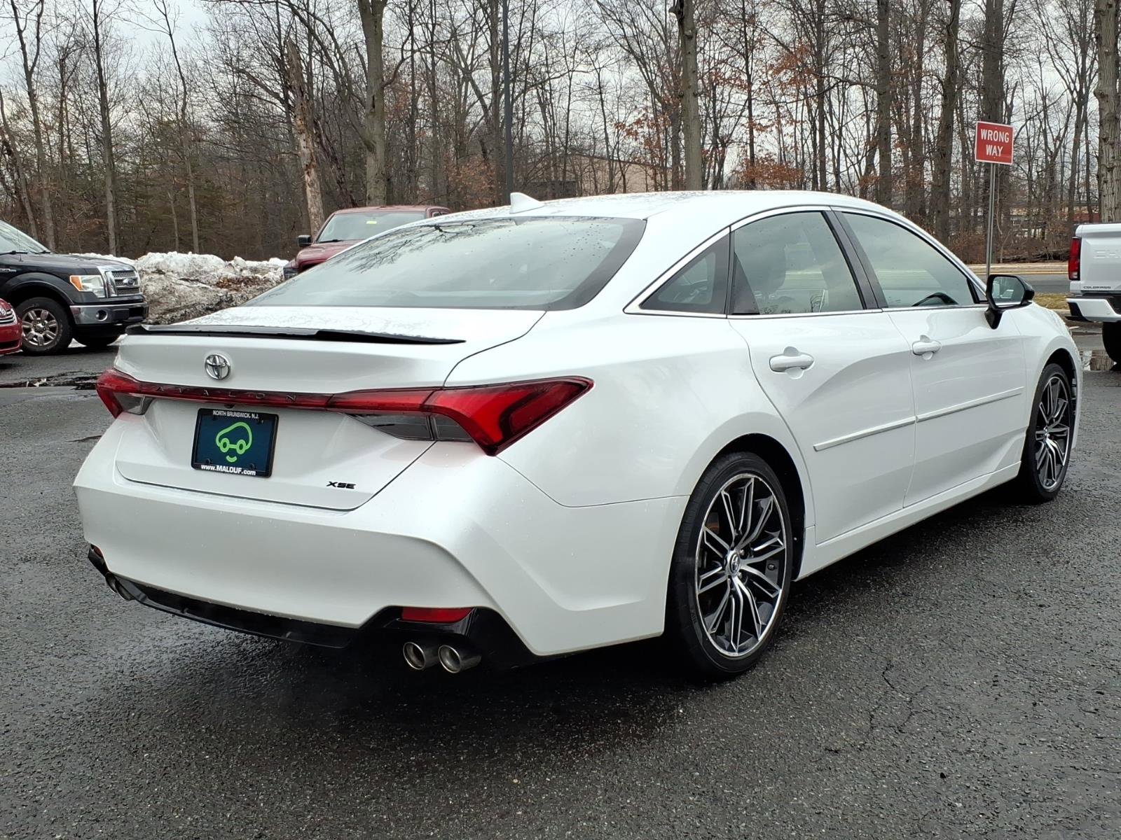 Used 2019 Toyota Avalon XSE w/ All Weather Liner Package image 6