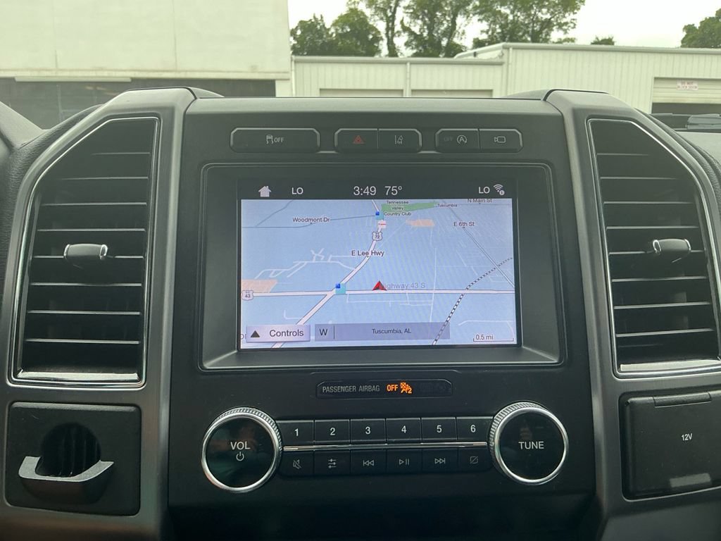 Certified 2019 Ford Expedition Platinum RWD image 26