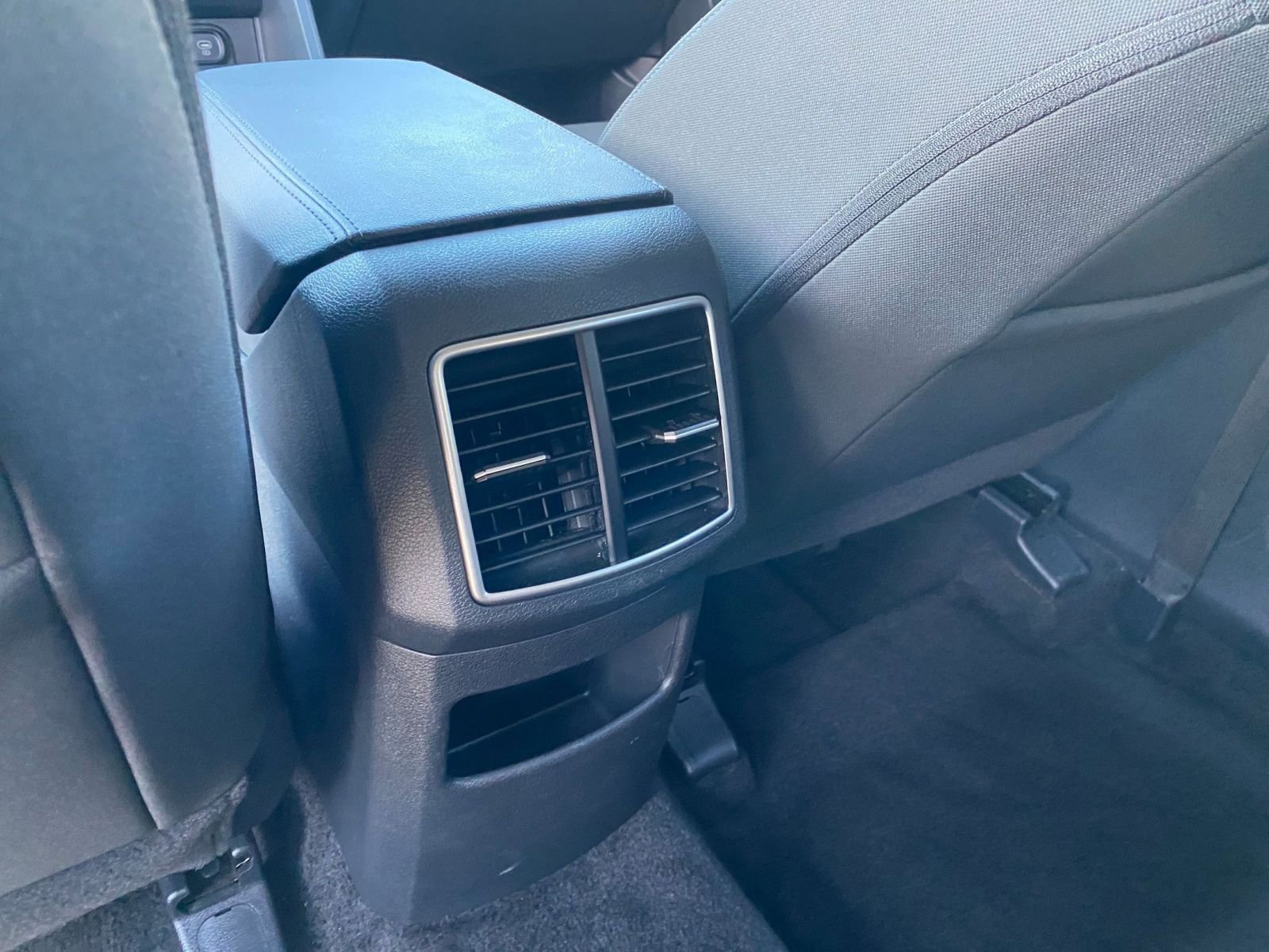 Used 2025 Kia Sportage LX image 22